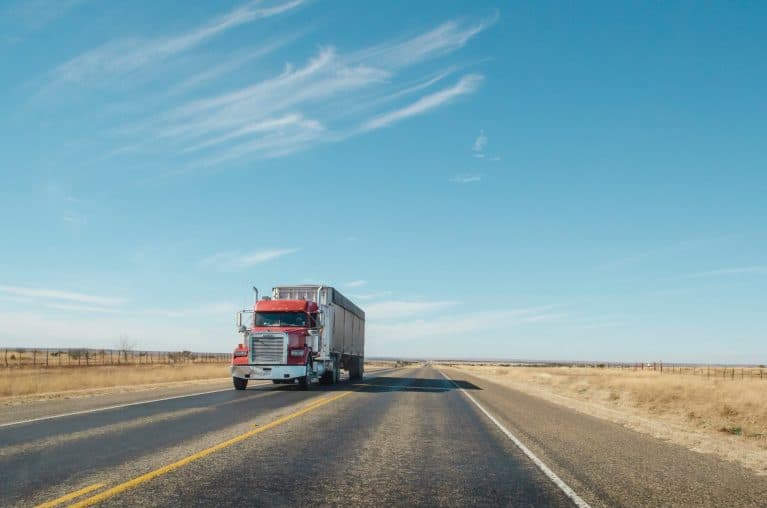 ✅Top 10 Best Truck Driving (Trucker) Apps 2022